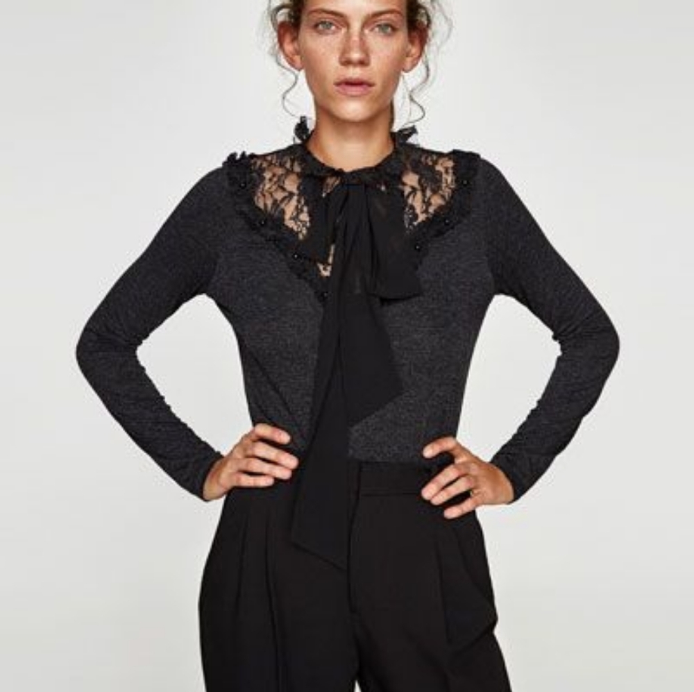 Zara T-shirt with contrasting lace and bow